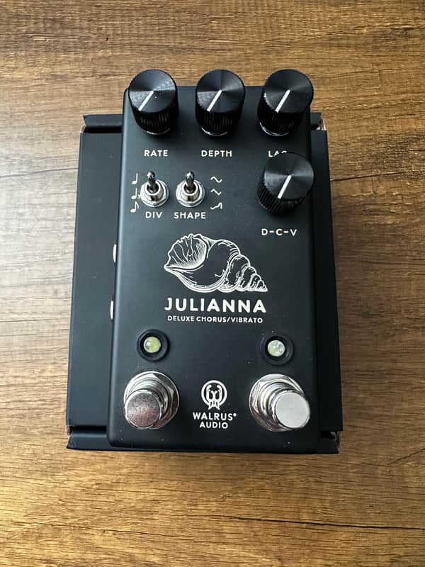 Walrus Audio Julianna Deluxe Chorus / Vibrato 2026 - Present Black image 1