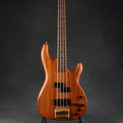 Fender Precision Bass Lyte Deluxe image 2