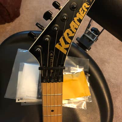 Kramer Baretta I 1989 White Signed by Jon Bon Jovi and Richie Sambora Time Capsule Mint image 6