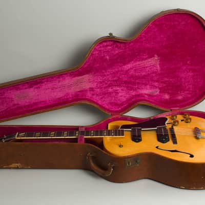 Gibson ES-175DN Arch Top Hollow Body Electric Guitar (1954), ser. #A18227, original brown leather covered hard shell case. imagen 10