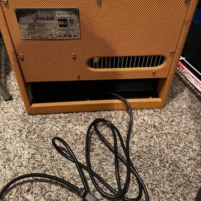 Fender Blues Junior Lacquered Tweed 15-Watt 1x12" Guitar Combo 2016 - Present - Lacquered Tweed image 2