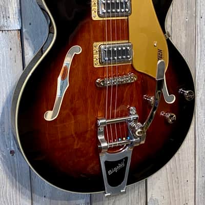 New for 2021 Gretsch G5622T Electromatic Center Block Double-Cut Electric Guitar Single Barrel Burst image 3