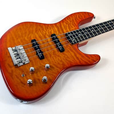 FENDER Deluxe Jazz Bass 24-Fret QMT 4-String Bass w/Gig Bag, Seymour Duncan Pickups! image 3