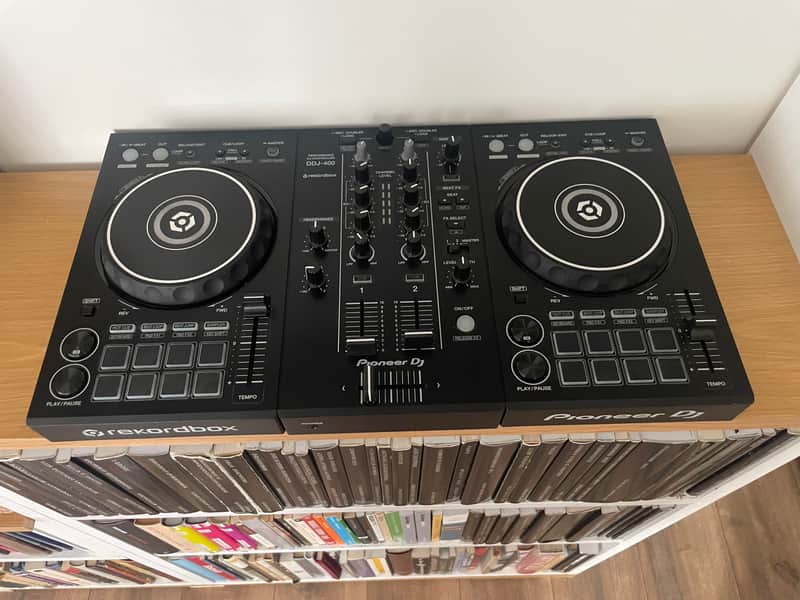 Pioneer DDJ-400 image 1