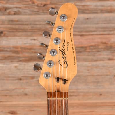 Godin Model SDxt Red image 6