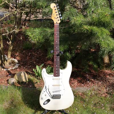 Fender Stratocaster White 1993 Left Handed Kurt Cobain Strat Japan Nirvana Guitar + Hotrail image 1