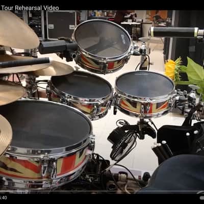 Rick Allen's Def Leppard 2016 Tour "Union Jack" Drum Kit. Yamaha, Hart, Custom. AUTOGRAPHED! Authenticated! image 12