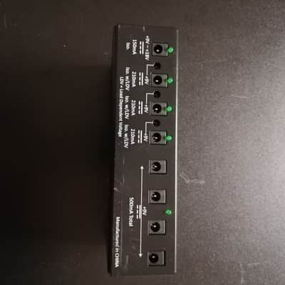 Pedaltrain Powertrain 1250 Multi-Output Pedalboard Power Supply image 2