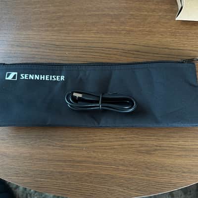 Sennheiser AVX-ME2 Digital Camera-Mount Wireless Omni Lavalier Microphone System (1.9 GHz) image 5