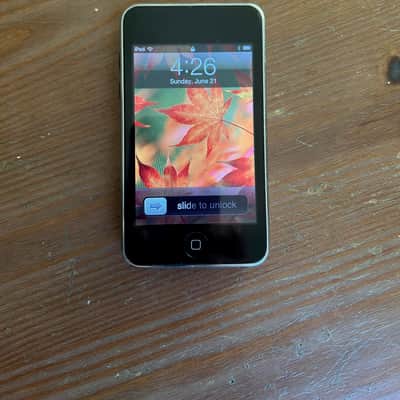 Apple iPod touch A1318 2009 32GB  - black with music + videos image 5
