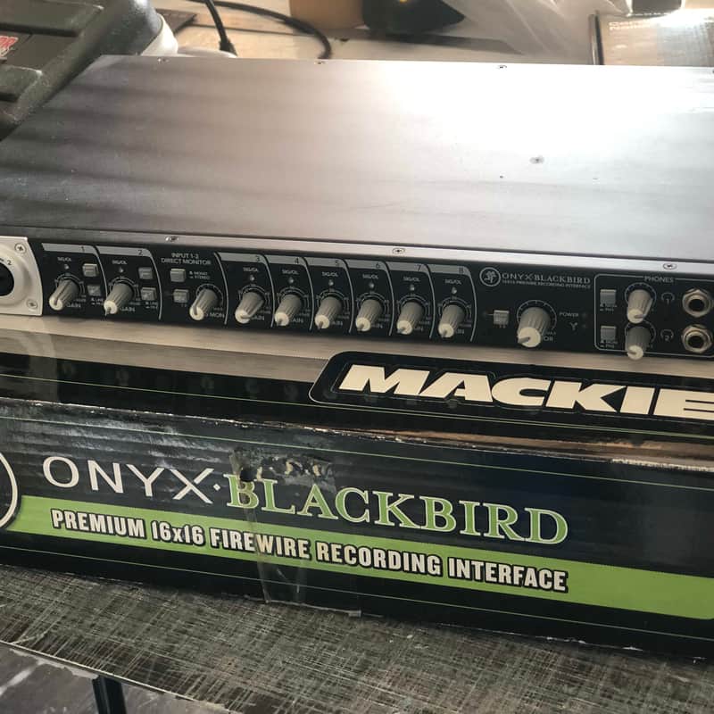 2010 – 2017 Mackie Onyx Blackbird FireWire Audio Interface Black