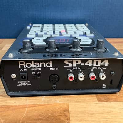 Roland SP-404 - Silver w/ CF Card image 5