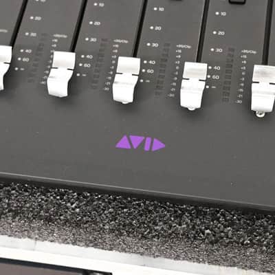 AVID S3 16-Fader Control Surface w/ E3 Engine and Road Case CG013BD image 6