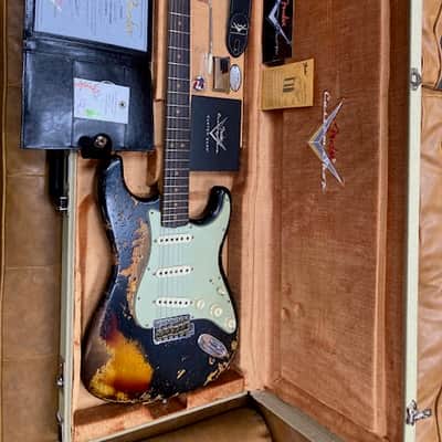 Fender Stratocaster Customshop SUPHREL 1963RI 2024 - Super Faded Aged Black Over 3-Colour Sunburst image 11