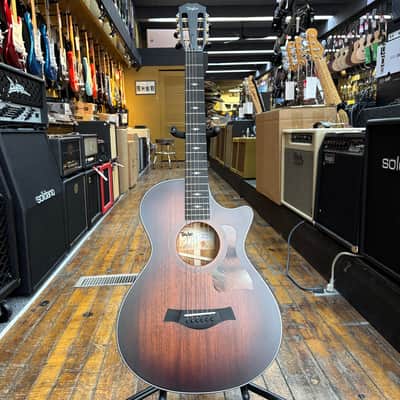 Taylor 322ce 12-fret Acoustic-electric Guitar Satin Edgeburst w/Hard Case image 4