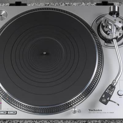 Technics SL-1200GR Direct Drive Turntable in Excellent Condition image 5