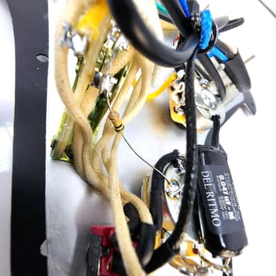 Carparelli Pre-Loaded HSS Strat Pickguard — CTS 500K Pots, CRL 5-Way, Vitamin Q Caps, HSS “Balanced Load” Mod image 3