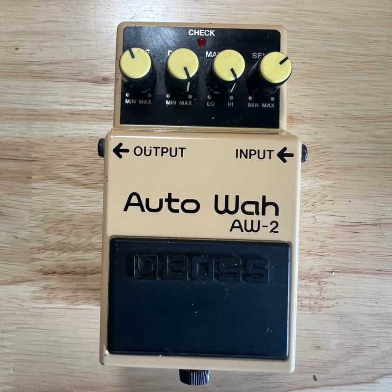 Boss AW-2 Auto Wah | Reverb