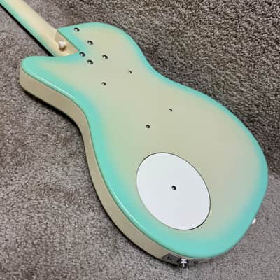 Danelectro 56-U2 Aqua Burst w/ Tweed Dano Gig Bag image 7