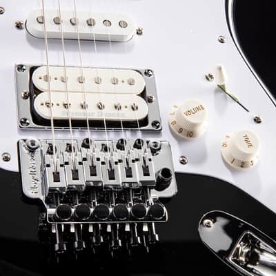 Fender Limited Edition 50th Anniversary Dave Murray Stratocaster Black image 6