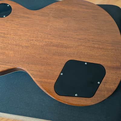Gibson Kirk Hammett "Greeny” Les Paul Standard 2023 - Present - Greeny Burst image 6