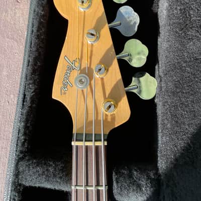 Fender Japan PB-331 Bass E-serial Left-Handed 1984 Vintage White image 4