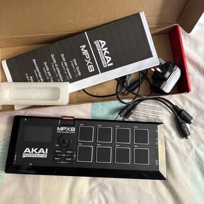 Akai MPX8 SD 2013 - Present - Black image 3