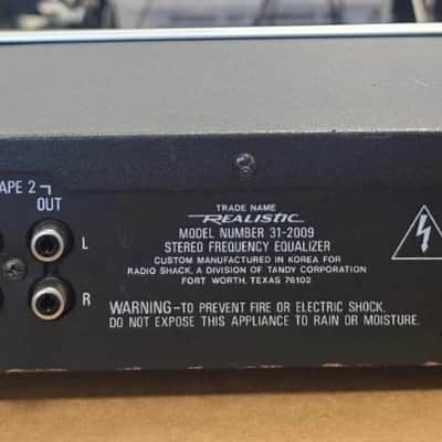 Realistic 31-2009 12 band equalizer in excellent condition - 1980's image 4