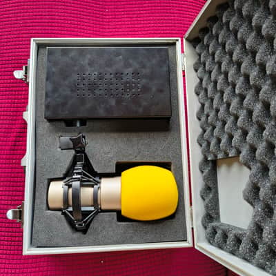 AKG AKG SolidTube 2000s image 2