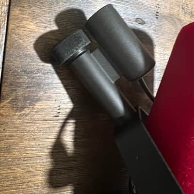 Shure SM7B Genuine Cardioid Dynamic Microphone AND a Pre-Amp image 11