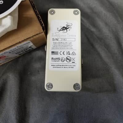 EarthQuaker Devices Barrows Fuzz Attacker image 2