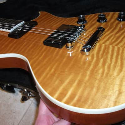 Gibson Nighthawk Limited Edition 2009 #16 of 350 Natural Flame Top w/P-90 & Humbucker! Clean w/case! image 3
