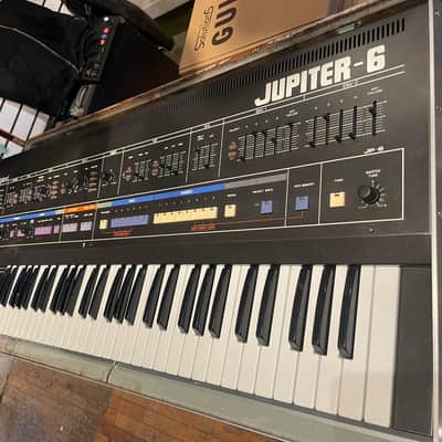 Roland Jupiter 6 61-Key Synthesizer 1983 - 1985 - Black
