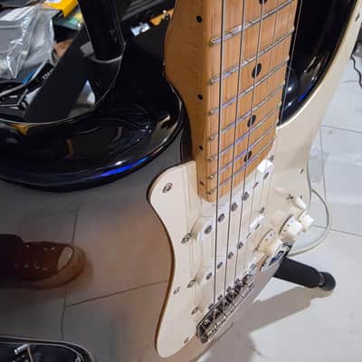 2017 Fender American Original '50s Stratocaster Maple Fretboard 2-Color Sunburst Nice! image 11