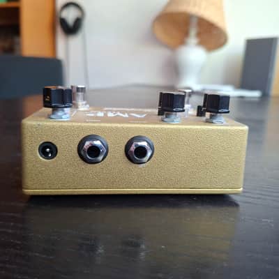 Lovepedal Amp Eleven Shoreline Gold image 2