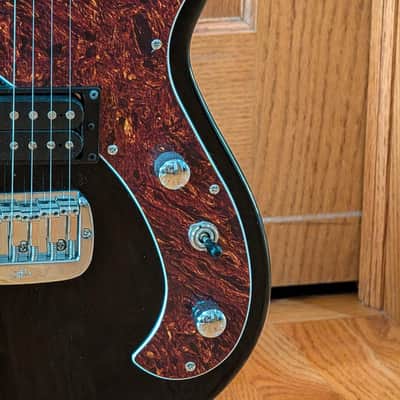 G&L Tribute Series Fallout with Maple Fretboard 2010 - 2022 - Gloss Black image 2
