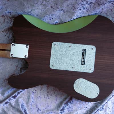 GB Liuteria Traditional Tele walnut burl and resin green image 4