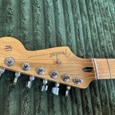 Fender limited edition player Stratocaster hss roasted neck shell pink 2021 image 6