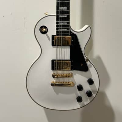 Epiphone Les Paul Custom 2020 - Present - Alpine White image 2