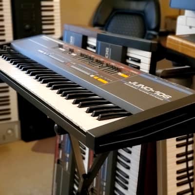 Immagine CERTIFIED!!! ROLAND JUNO 106 FULLY INSPECTED/SERVICED AND IN AMAZING CONDITION! - 3