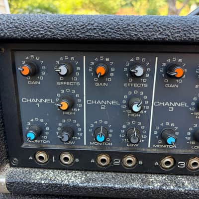 Peavey XR-500 mixer amp w/ 2 speakers image 5