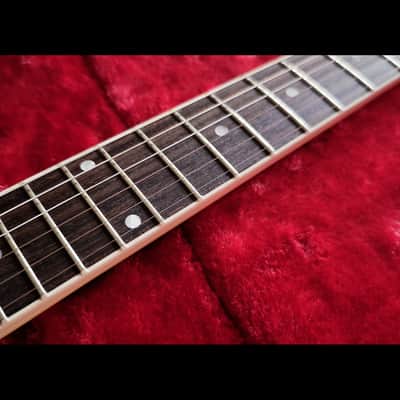 Gibson '70s Explorer 2023 - Classic White image 4