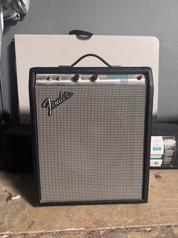 Fender Musicmaster Bass 2-Channel 12-Watt 1x12" Bass Combo 1970 - 1980 - Silverface image 1