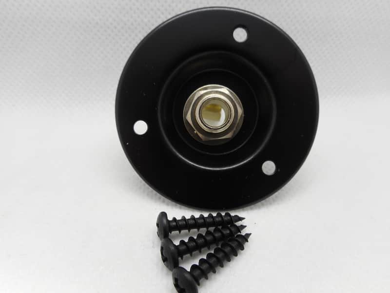 Single Black Jack Plate, Metal, W/REAN Jack & 3 Mounting Screws image 1