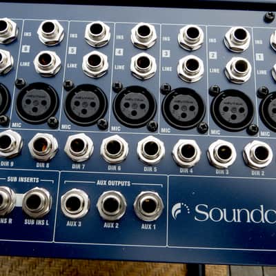 Soundcraft  Spirit FX16 Mixer with Lexicon FX & table stand image 10