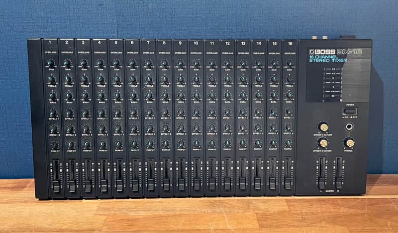 Boss BX-16 16-Channel Stereo Mixer | Reverb Canada