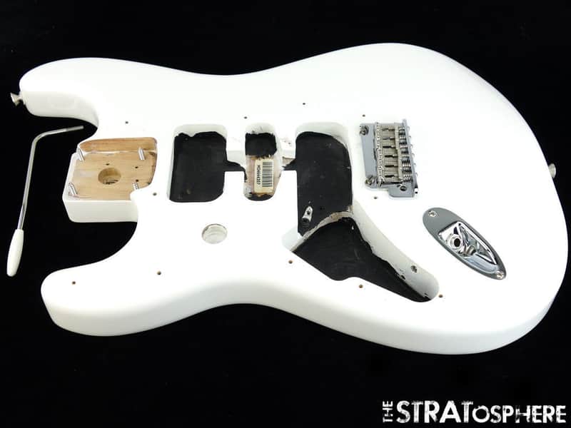 LEFTY Fender Player Stratocaster Strat BODY +  HARDWARE Stratocaster Polar White image 1