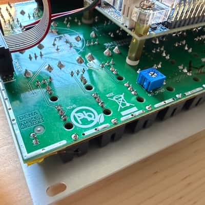 Intellijel Cylonix Shapeshifter Dual Wavetable VCO Eurorack Synth Module 2015 - Present - Silver image 6