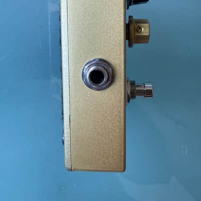 Analogman Sun face NKT275 Red Dot – Medium Gain (MG) 2021 - Golden image 5