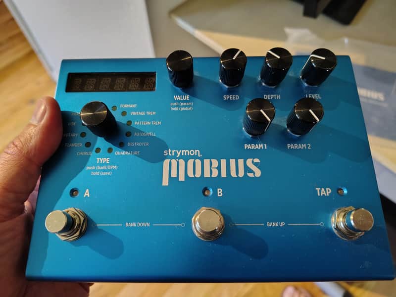 Strymon Mobius